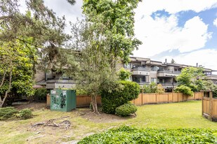 Deerwood Court in Coquitlam, BC - Building Photo