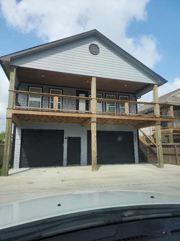 property at 3705 Oakview St