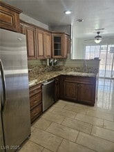 5072 Sublight Ave in Las Vegas, NV - Building Photo - Building Photo