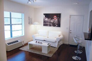 934 Michigan Ave in Miami Beach, FL - Building Photo