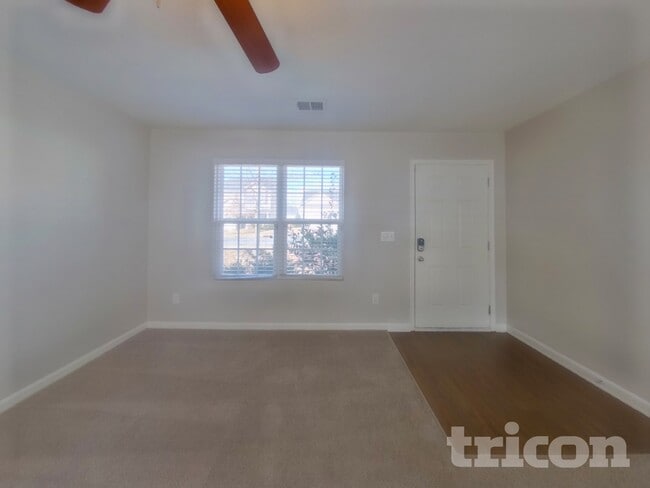 1700 Allegheny Dr in Gastonia, NC - Foto de edificio - Building Photo