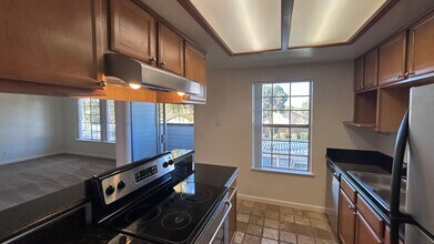 3945 Dale Rd in Modesto, CA - Building Photo - Building Photo