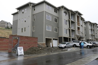 Issaquah Terrace - Phase II in Issaquah, WA - Building Photo - Building Photo