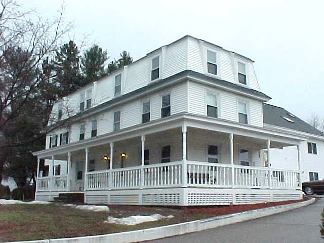 US Route 1 in Wells, ME - Building Photo