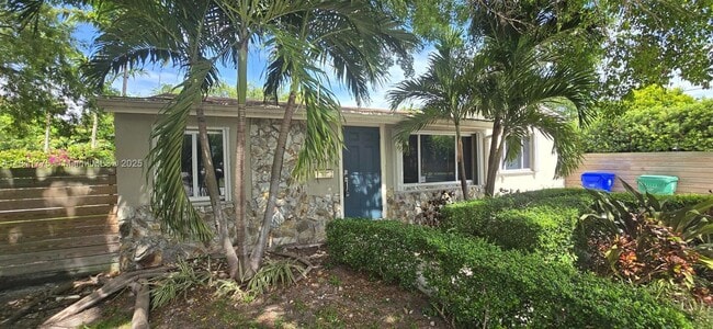 2601 SW 24th Ave in Miami, FL - Building Photo - Building Photo