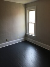 918 W 32nd St, Unit #2 in Erie, PA - Foto de edificio - Building Photo