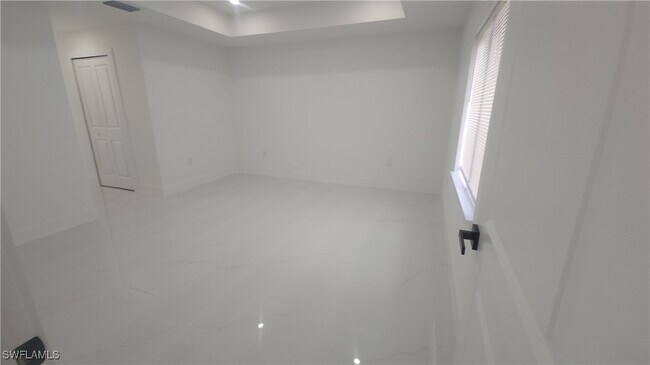 property at 915 Panda Dr