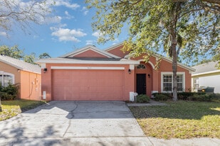 923 Sandy Ridge Dr in Davenport, FL - Building Photo