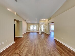 148 Towering Pines Dr in Lakeland, FL - Building Photo - Building Photo