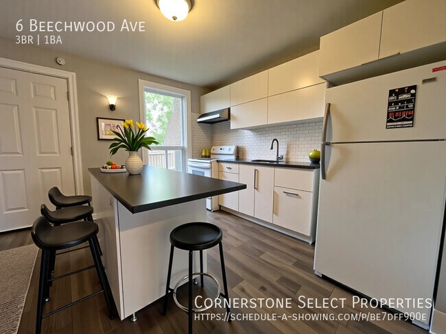 6 Beechwood Ave in Hamilton, ON - Building Photo - Building Photo