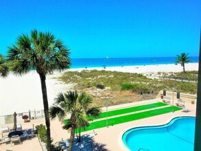 5000 Gulf Blvd in St Pete Beach, FL - Building Photo - Building Photo