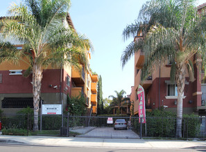 Dronfield Astoria in Sylmar, CA - Building Photo - Building Photo