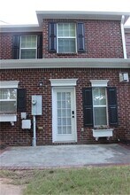 5630 Lawley Rd in Alpharetta, GA - Building Photo - Building Photo