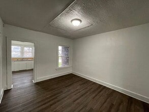 724 S Linden Ave in Alliance, OH - Building Photo - Building Photo