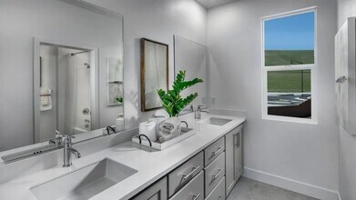 8194 Punjya Brothers Dr in Tracy, CA - Building Photo - Building Photo