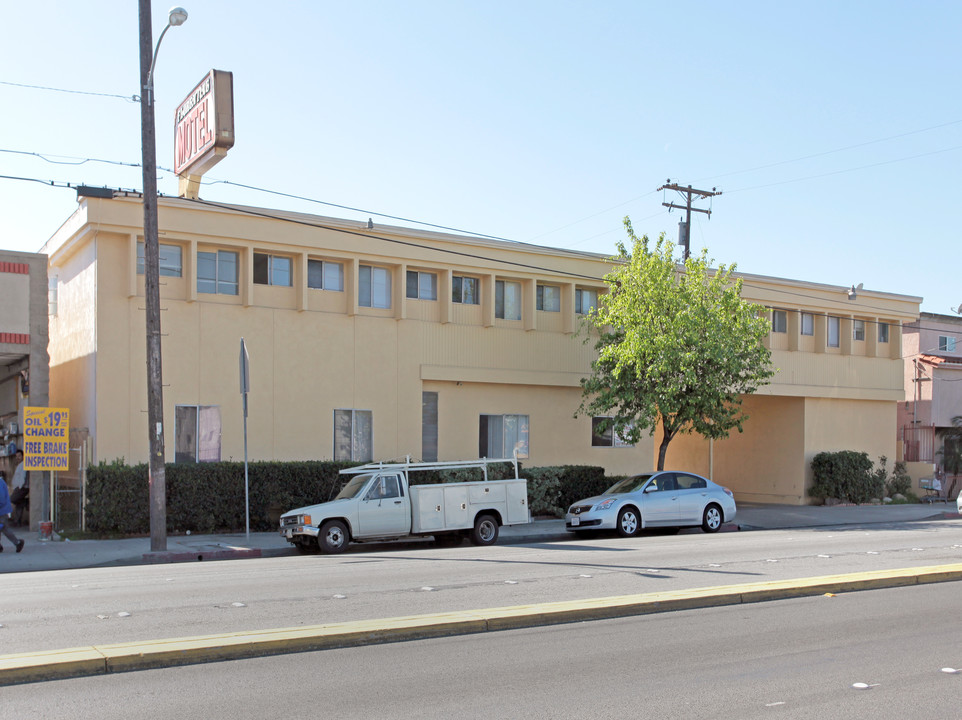 4922 Florence Ave in Bell, CA - Building Photo