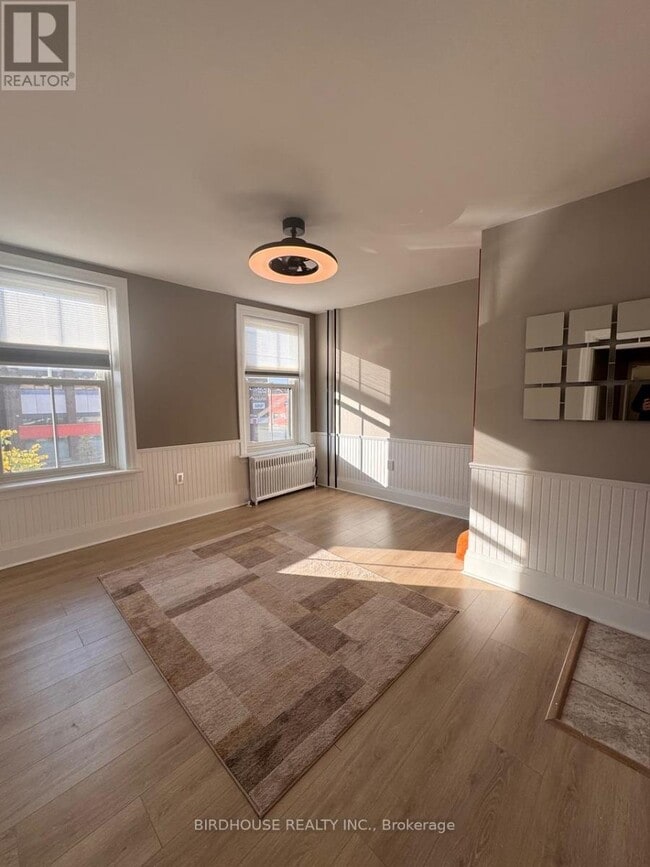 134 Kent St W in Kawartha Lakes, ON - Building Photo - Building Photo