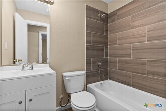 706 S 16th St in Temple, TX - Building Photo - Building Photo