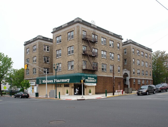577-581 Kearny Ave in Kearny, NJ - Building Photo - Building Photo