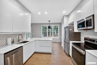 8006 Crenshaw Ln in Durham, NC - Building Photo - Building Photo