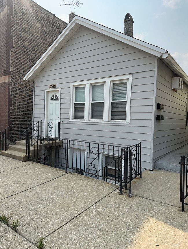 3062 S Lyman St, Unit #2