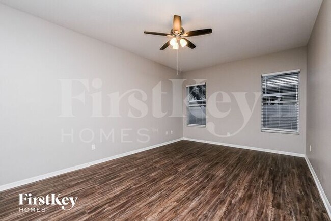 9204 Waterbird Dr in Riverview, FL - Building Photo - Building Photo