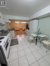 14 Thornway Ave in Vaughan, ON - Building Photo - Building Photo