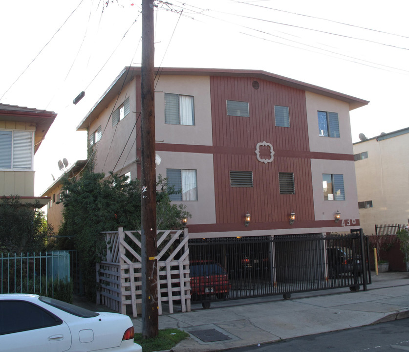 436 Normandie Pl in Los Angeles, CA - Foto de edificio