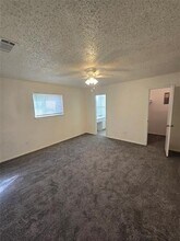 1062 Alicia Ln in Lancaster, TX - Building Photo - Building Photo