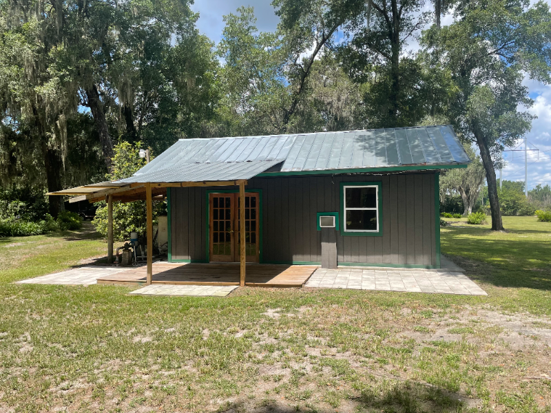 10216 Bryant Rd in Lithia, FL - Building Photo