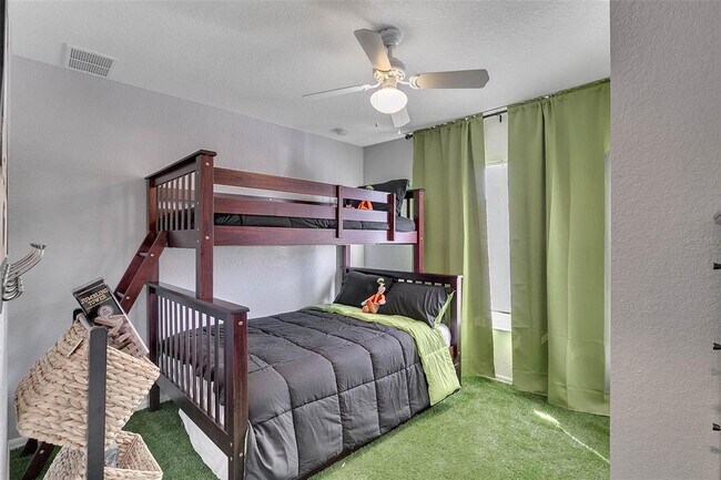 4561 Yellowgold Rd E in Kissimmee, FL - Building Photo - Building Photo