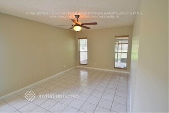 1624 Carter Oaks Dr in Valrico, FL - Building Photo - Building Photo