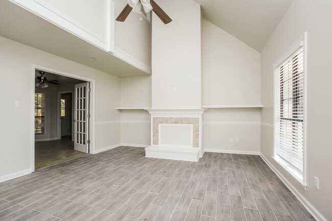 4461 Green Creek in Memphis, TN - Building Photo - Building Photo