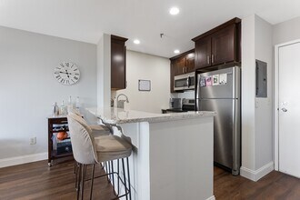 133 Commander Shea Blvd in Quincy, MA - Building Photo - Building Photo