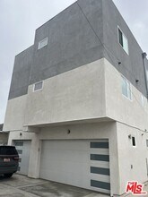 1861 S Curson Ave in Los Angeles, CA - Building Photo - Building Photo