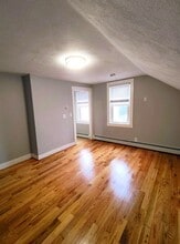 107 Sterry St in Pawtucket, RI - Building Photo - Building Photo