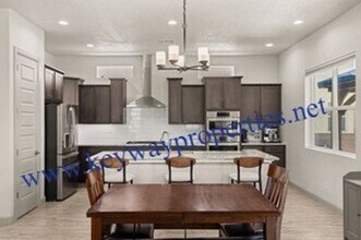 1661 Camino Culiacan in Los Lunas, NM - Building Photo - Building Photo