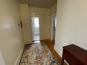 1161 Commonwealth Avenue, Unit 4 in Boston, MA - Building Photo - Building Photo