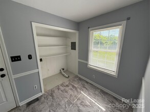 6820 Rumple Rd in Charlotte, NC - Building Photo - Building Photo