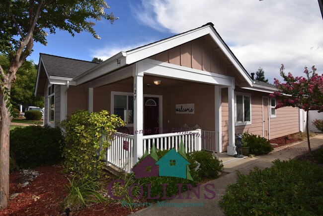 127 Highlands Ct