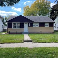 6923 W Tallmadge Pl in Milwaukee, WI - Building Photo