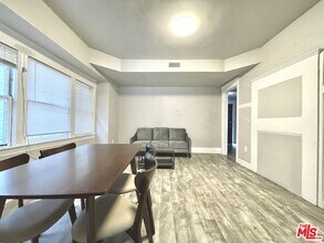 1196 W 36th St in Los Angeles, CA - Building Photo - Building Photo