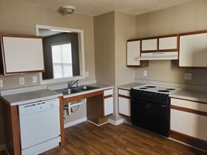 43 Mare Ct in Havelock, NC - Building Photo - Building Photo