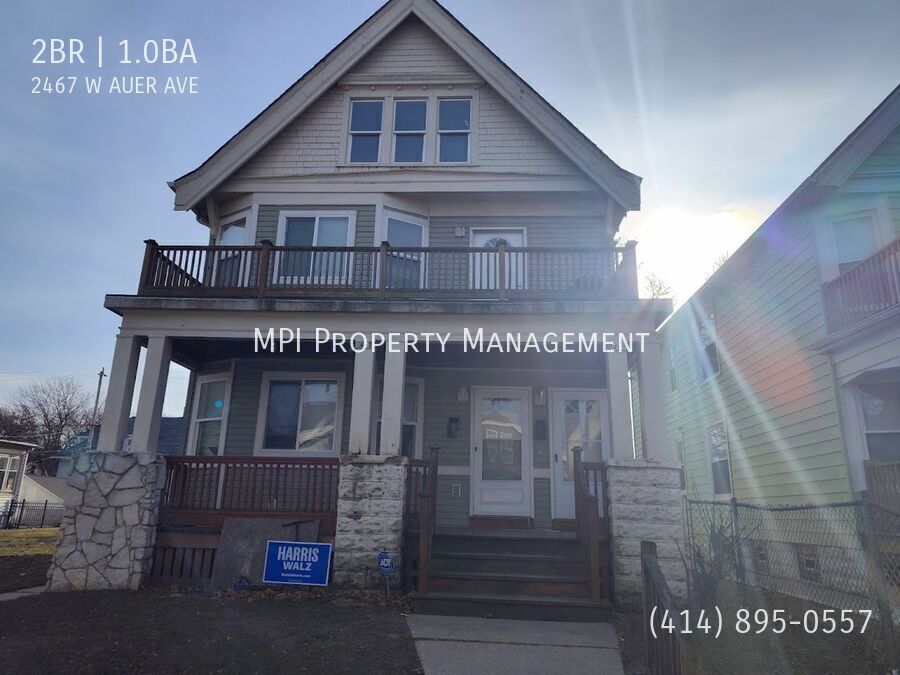 2467 W AUER Ave in Milwaukee, WI - Building Photo