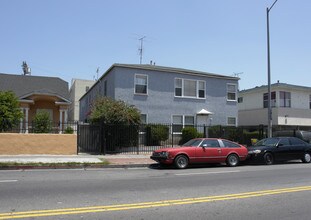 216 N Normandie Ave in Los Angeles, CA - Building Photo - Building Photo