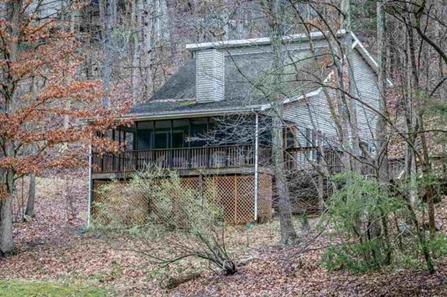 property at 5067 Nicklaus Ln