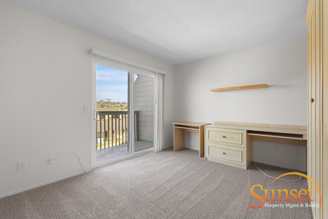 4985 Coronado Ave in San Diego, CA - Building Photo - Building Photo