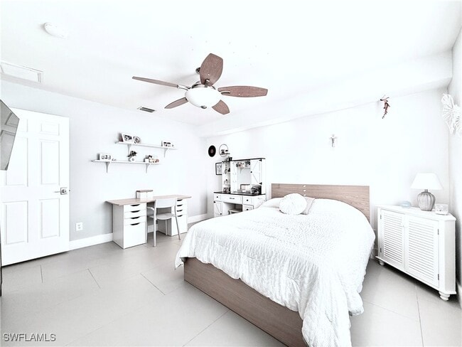 3631 1st Ave NW in Naples, FL - Building Photo - Building Photo