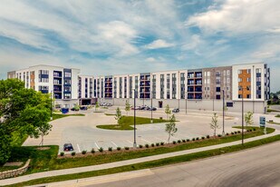 The Grant in Omaha, NE - Building Photo