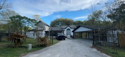 20696 Brazos Dr in New Caney, TX - Building Photo - Building Photo